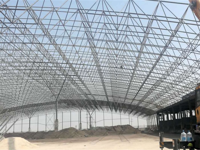徐汇钢厂料仓网架工程